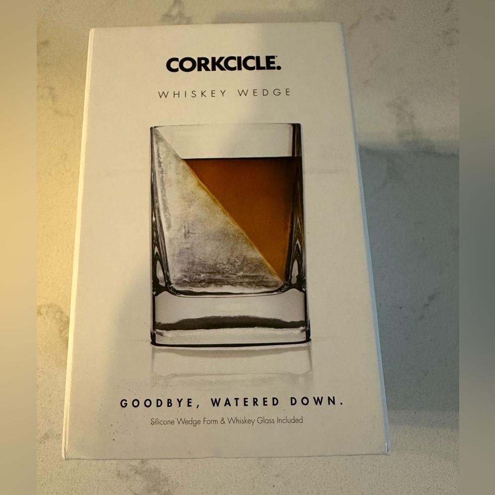 Corkcicle Whiskey Wedge Square Cocktail Glass‎ 9 oz NEW in Box